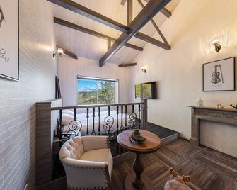 Almeria Hotel - Yamanakako - Huiskamer