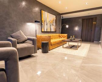 Hotel Ramada Inn - San Salvador - Living room