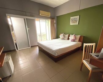 Plai And Herbs Suvarnabhumi Airport - Racha Thewa - Camera da letto