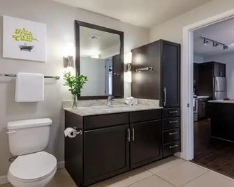 Cozysuites Gorgeous 1br 1ba Apartment Downtown - Dallas - Baño