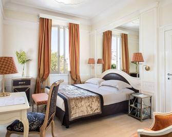 Grand Hotel Des Bains - Riccione - Camera da letto