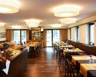 Hotel Garni Tannleger B&B - Brand - Ristorante
