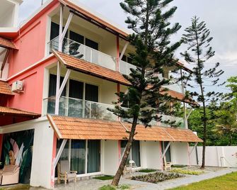 Beach House Varkala by Palmyra - Varkala - Bâtiment