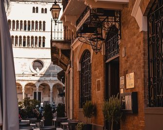 Hotel Duomo - Cremona - Patio