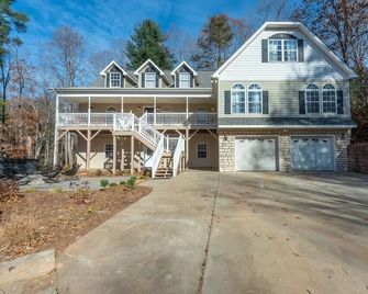 The Asheville Boho Chateau - Mills River - Edificio