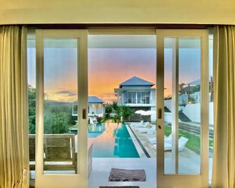 Volcano Terrace Bali - Kintamani - Басейн
