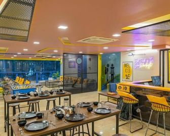 The Hosteller Dehradun - Dehradun - Restaurante