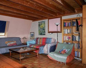 house / villa - 3 rooms - 3/5 persons - Saint-Léon-sur-Vézère - Sala de estar