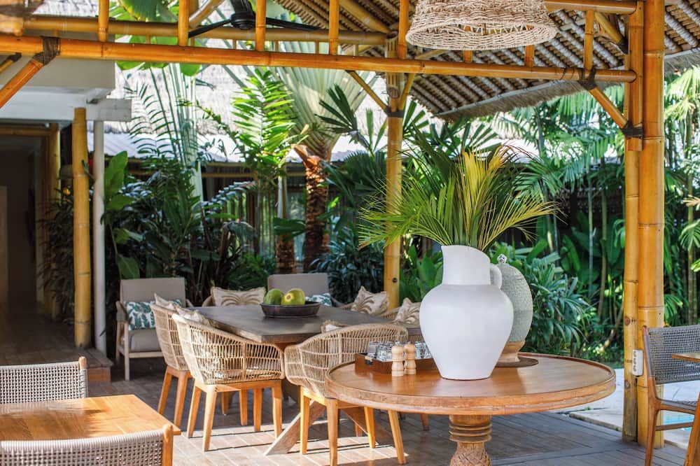 بلومفيلد أومالاس