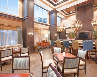 Hampton Inn & Suites Wells-Ogunquit - וולס - מסעדה