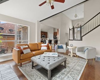 Dallas: Close to downtown, Zoo, Fairpark, Arboretum, White Rock Lake - Dallas - Sala de estar