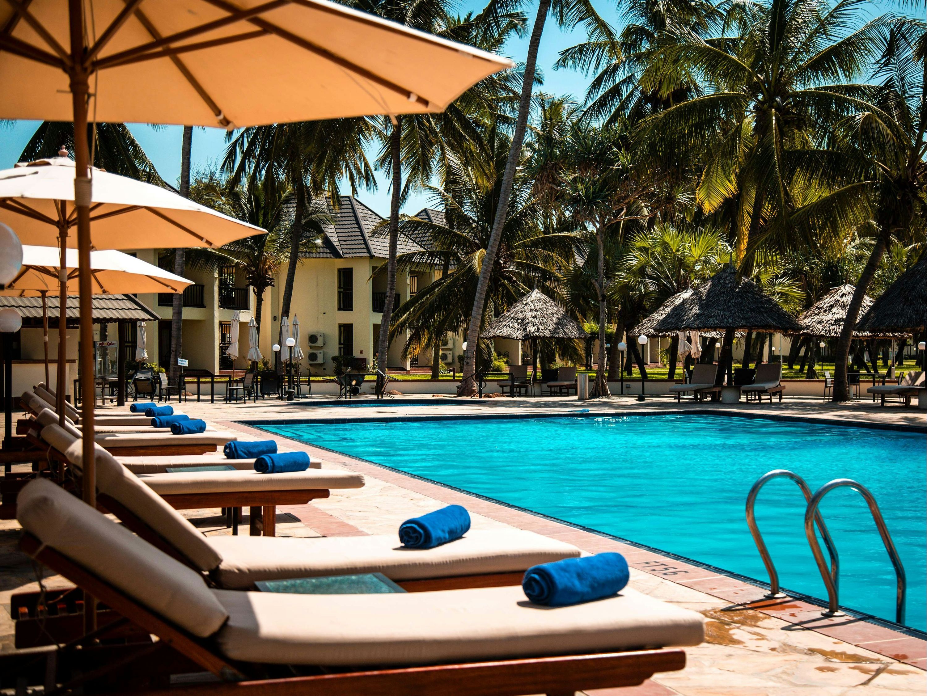 White Sands Resort And Conference Centre - דר א-סאלאם - בריכה