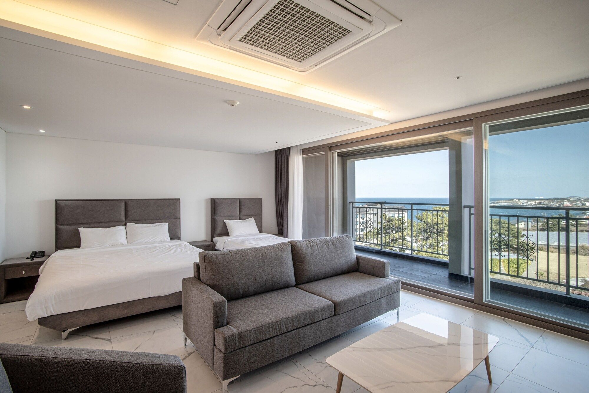 Tops 10 Villa de Aewol