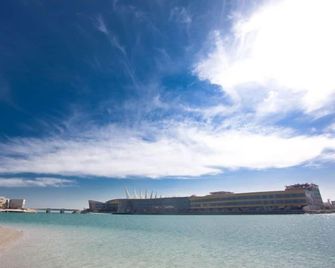 Dragon Beach Hotel - Manama - Vista del exterior