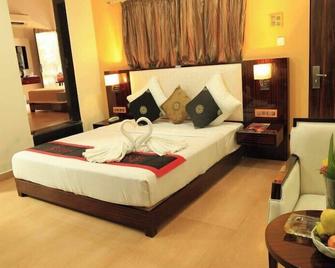 Aayush Resort - Kalamboli - Habitación