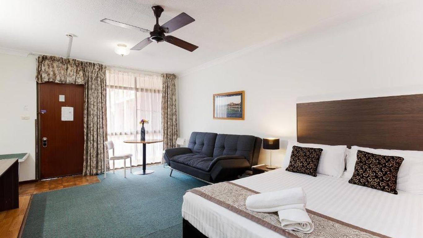 Cumberland Motor Inn