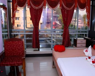 Darshan Lodge - Vīrarājendrapet - Bedroom