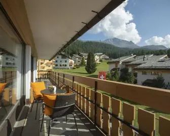 Ferienwohnung Club House F4 - Silvaplana - Balkon