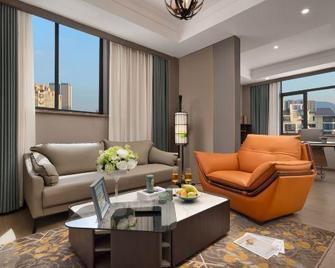 Yun Yang International Hotel - Shiyan - Sala de estar