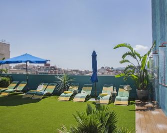 Chic & Basic Velvet - Barcelona