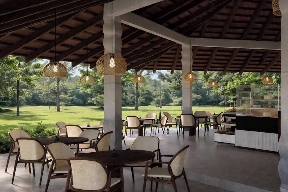 Astralis Resort Coorg - מדיקרי - מסעדה