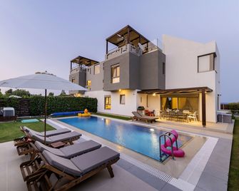 Filoxenia Villas - Gennadi - Piscina