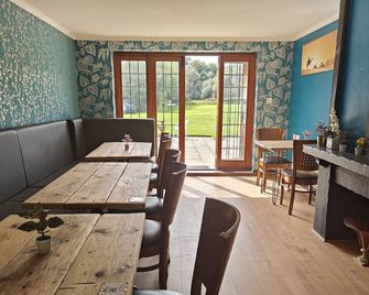 Little Foxes Hotel & Gatwick Airport Parking - Crawley - Restaurace