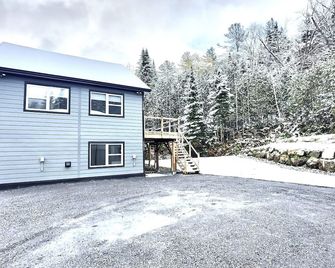 Le domaine du Sous-bois - Près de tout ! - Saint-Faustin-Lac-Carré - Building
