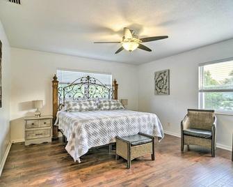 Private Pool, 2 Mi to Beach Seminole Escape! - Seminole - Slaapkamer