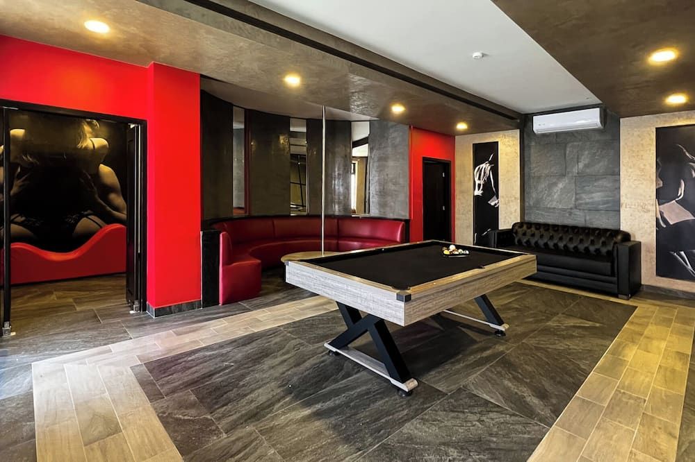 Motel Boutique Qatro - אנסנדה