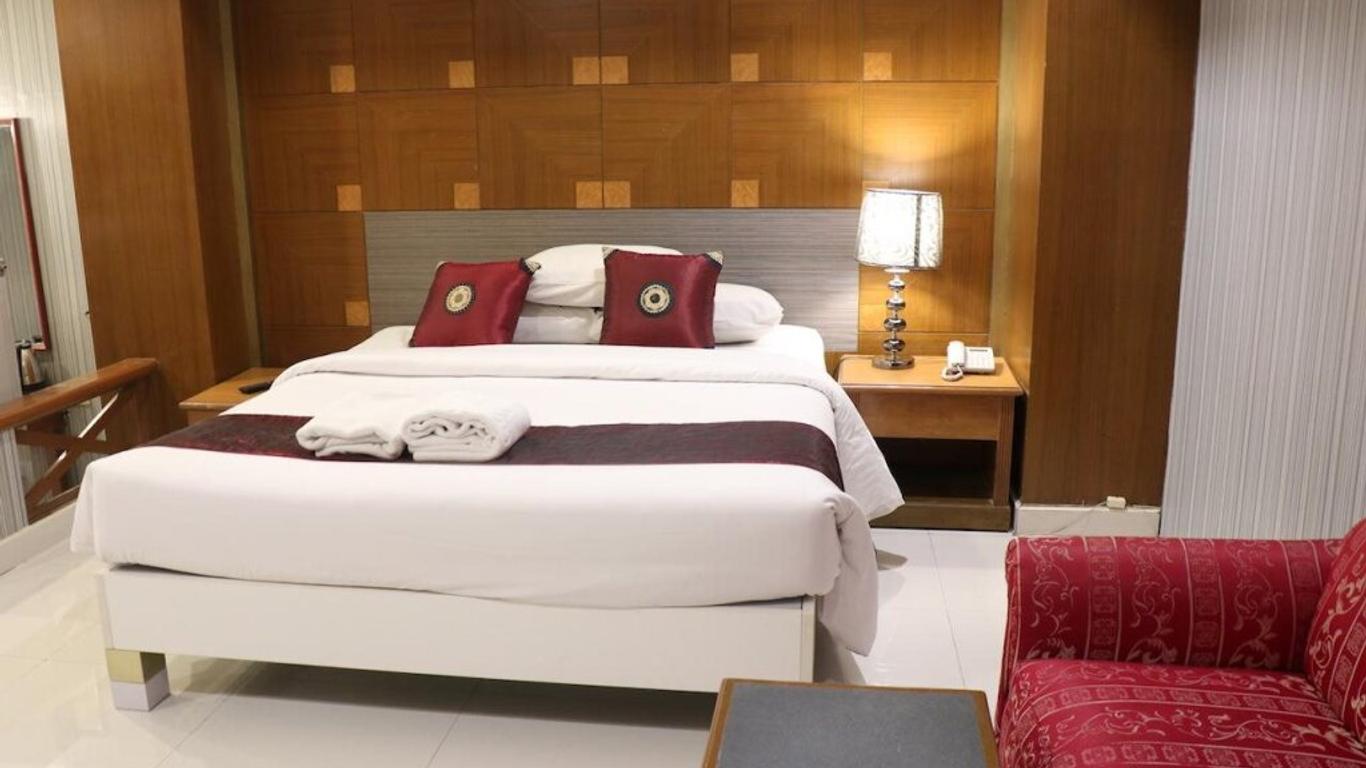 Chaleena Princess Hotel