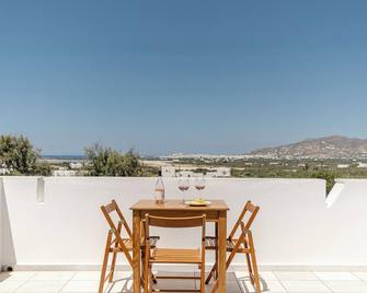 Birbas Hotel - Agia Anna - Balcony