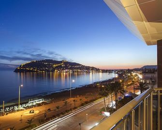 Parador Beach Hotel - Alanya