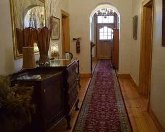 Auberge Alouette Guesthouse - Franschhoek - Pasillo