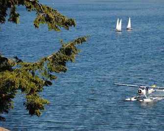 Oceanfront, Spectacular Views, Sauna, Minutes to Sechelt. A Sunshine Coast Hub! - Sechelt - Pláž