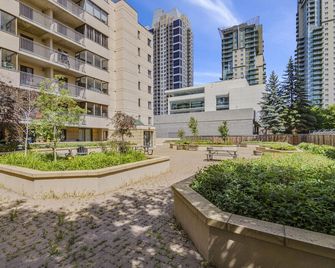 Stylish 2BR by Stampede Free Parking Terrasse - Calgary