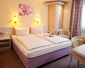 Hotel Traube Rüdesheim - Rüdesheim am Rhein - Bedroom