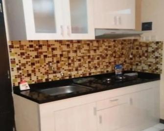 Sentra Timur Residence - Jakarta - Kitchen