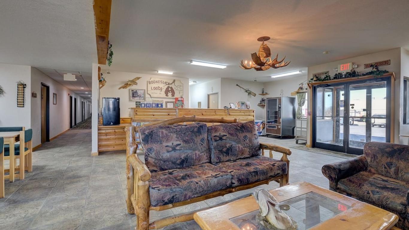 Booneslick Lodge - Neosho