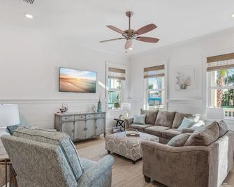 Prominence On 30a By Panhandle Getaways - WaterSound - Sala de estar