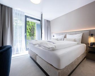 Digital Hotel Kronjuwel by Bright Waldkirch - Self Check-In - Waldkirch - Schlafzimmer