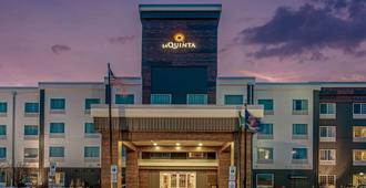 La Quinta Inn & Suites by Wyndham Bismarck - Bismarck - Budynek