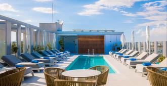Hotel Indigo Larnaca - Larnaca - Pool
