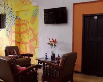 Casa Eugenia Hostel - Cartagena - Living room