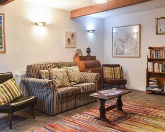Beeton Cottage - Todmorden - Living room