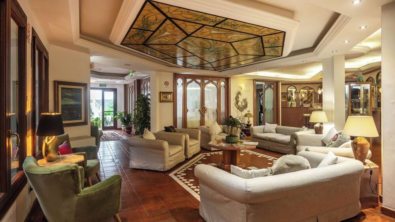 فندق هوتل ستيفانيا بوتيك المطل على الشاطئ