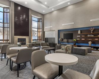 Best Western Plus Elgin - Chicago - West Dundee - Bar