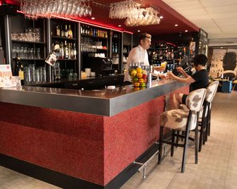 Ibis Narbonne - נארבון - בר