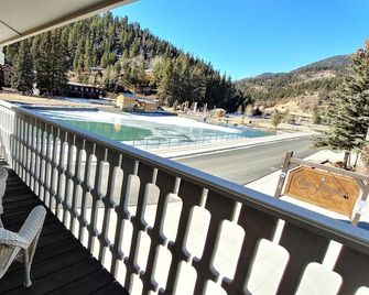 Claim Jumper Townhouse 22 - Red River - Balcony