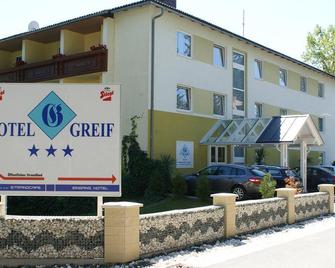 Hotel Greif - Sankt Kanzian - Budova